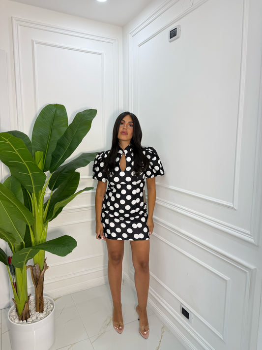 DRESS POIS