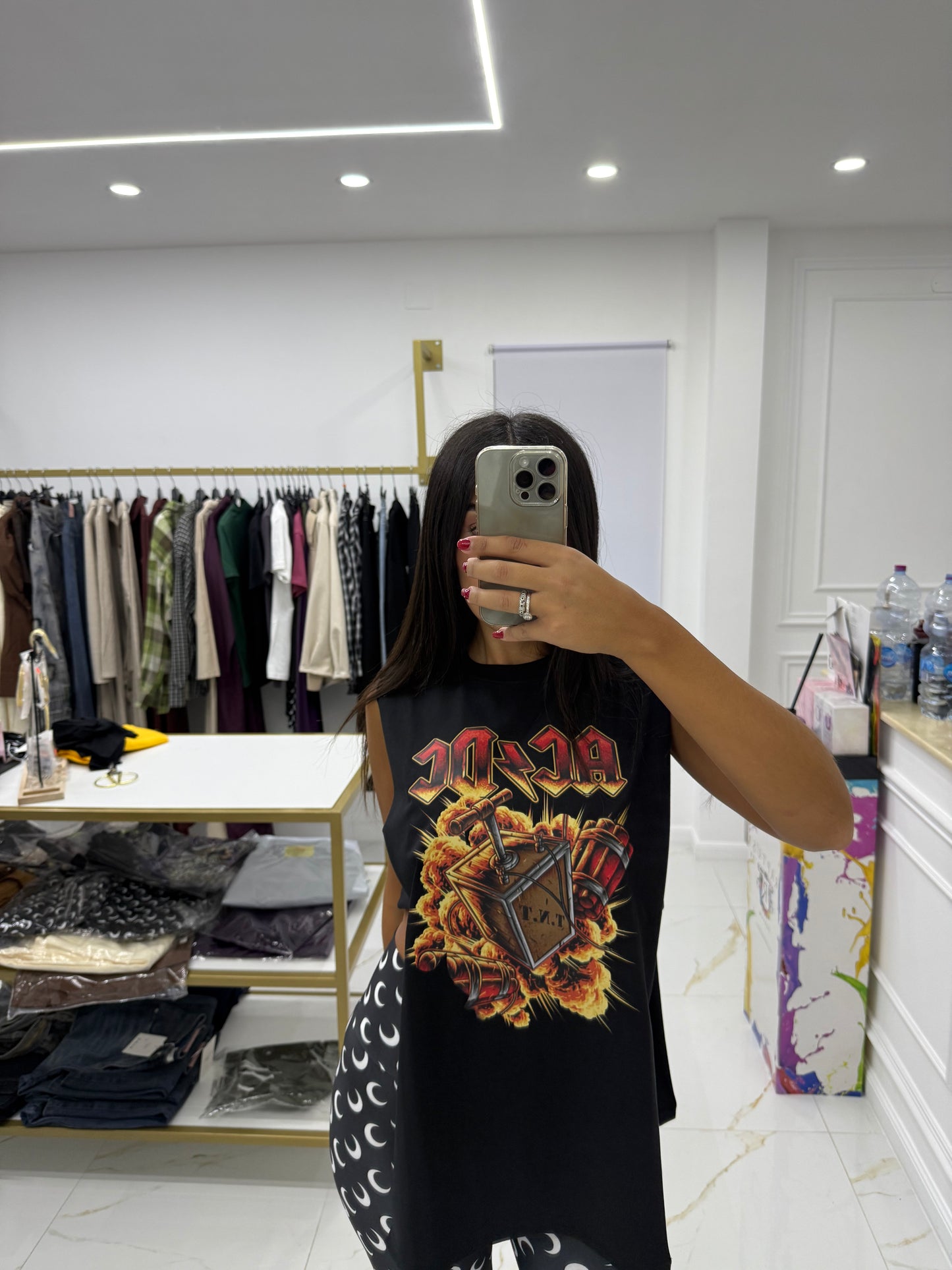 Shirt ad dc red
